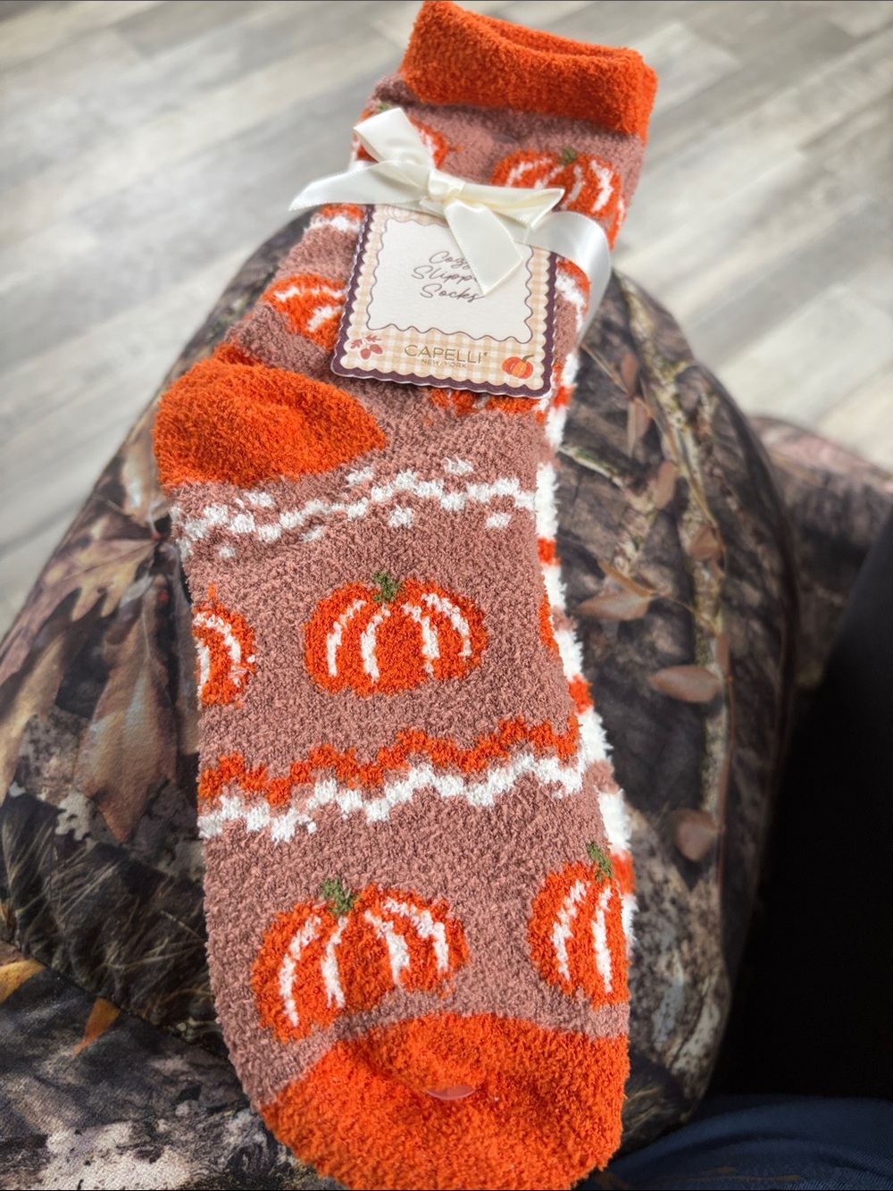 Capelli New York Cozy Slipper Socks